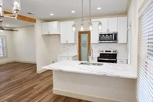 1417 Circle Park Blvd, Fort Worth, TX 76164 - Photo 4