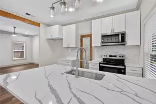 1417 Circle Park Blvd, Fort Worth, TX 76164 - Photo 10