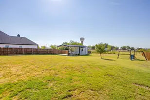 103 Tall Pine Dr, Godley, TX 76044 - Photo 32
