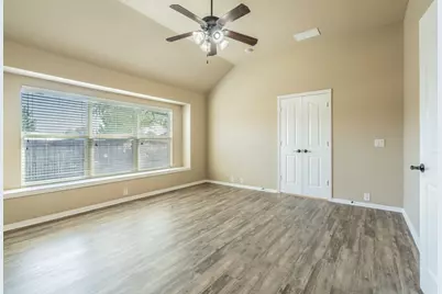 712 Cheryl Street, Crowley, TX 76036 - Photo 12