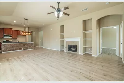 712 Cheryl Street, Crowley, TX 76036 - Photo 4