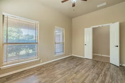 712 Cheryl Street, Crowley, TX 76036 - Photo 16