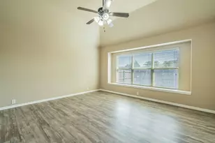 712 Cheryl St, Crowley, TX 76036 - Photo 10