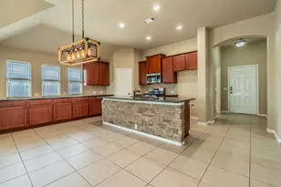 712 Cheryl St, Crowley, TX 76036 - Photo 8