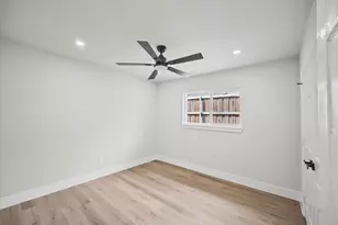 3225 Collins Blvd, Garland, TX 75044 - Photo 18