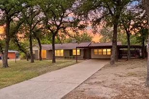 4500 Idylwood Ln, Waco, TX 76705 - Photo 2