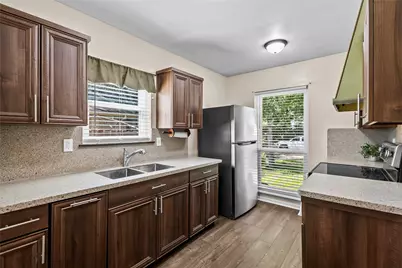 3505 S Columbine Lane, Grand Prairie, TX 75052 - Photo 2