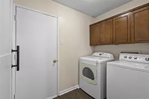 3505 S Columbine Ln, Grand Prairie, TX 75052 - Photo 22