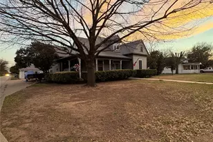 818 E Elm St, Hillsboro, TX 76645 - Photo 26