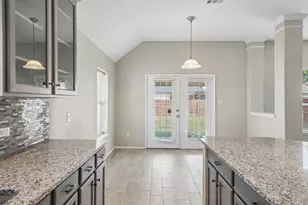 517 Azalea Dr, Glenn Heights, TX 75154 - Photo 18