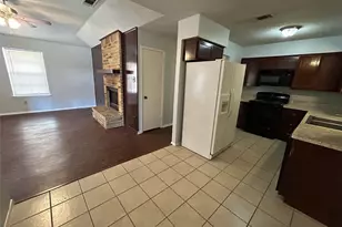 7738 Sable Ln, North Richland Hills, TX 76182 - Photo 2