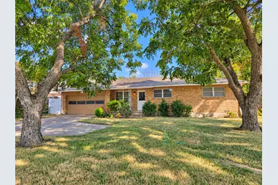 2711 Morton Street, Denison, TX 75020 - Photo 2