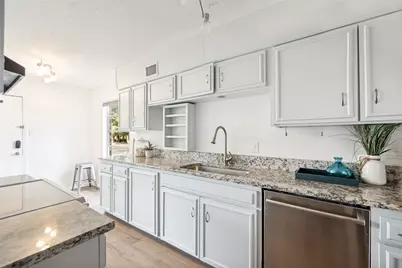 13747 Flagstone Lane, Dallas, TX 75240 - Photo 10