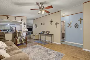 6005 Vinery Ln, Joshua, TX 76058 - Photo 4
