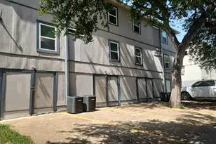 2232 Riverview Dr, Irving, TX 75060 - Photo 12