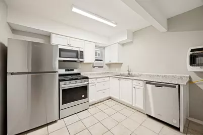 1001 W Elm Street #204, Denison, TX 75020 - Photo 4