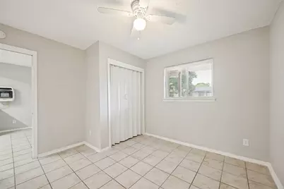 1001 W Elm Street #204, Denison, TX 75020 - Photo 6