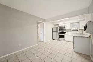 1001 W Elm St, Denison, TX 75020 - Photo 2