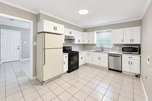 1613 N College St, McKinney, TX 75069 - Photo 12