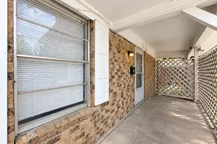 1613 N College St, McKinney, TX 75069 - Photo 2