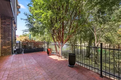 2809 Creekway Drive, Carrollton, TX 75010 - Photo 32
