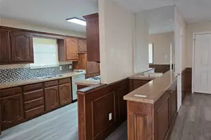502 Moonlight Dr, Garland, TX 75040 - Photo 4