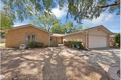 2004 Stefani Court, Arlington, TX 76013 - Photo 2
