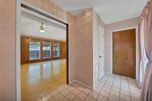 2004 Stefani Ct, Arlington, TX 76013 - Photo 8