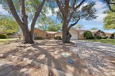 2004 Stefani Court, Arlington, TX 76013 - Photo 6