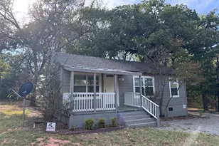 331 Frosty Holw Rd, Denison, TX 75021 - Photo 2