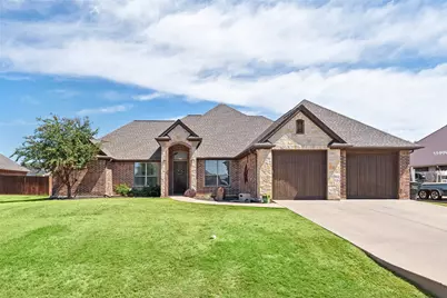 2825 Willow Ridge Circle, Granbury, TX 76049 - Photo 1
