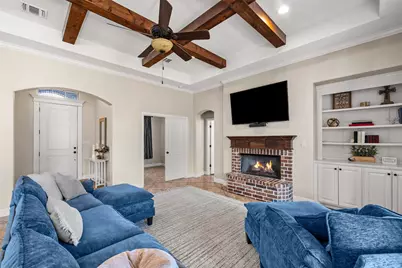 2825 Willow Ridge Circle, Granbury, TX 76049 - Photo 8