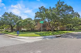 6060 Birchbrook Dr, Dallas, TX 75206 - Photo 24