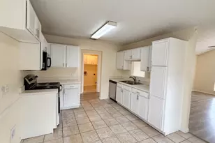 8109 E Summer Trail Dr, Fort Worth, TX 76137 - Photo 6