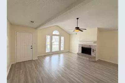8109 E Summer Trail Drive, Fort Worth, TX 76137 - Photo 4