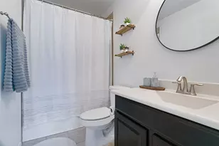 11704 Hamptonbrook Dr, McKinney, TX 75071 - Photo 16