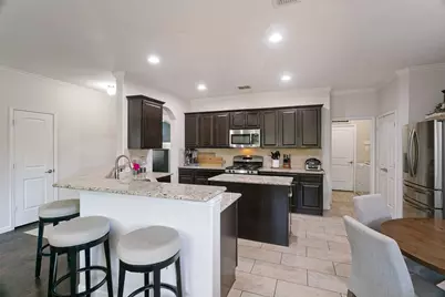 11704 Hamptonbrook Drive, McKinney, TX 75071 - Photo 8