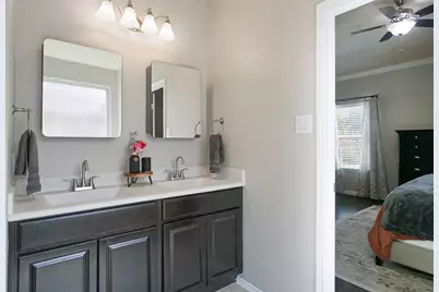 11704 Hamptonbrook Drive, McKinney, TX 75071 - Photo 14