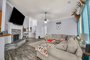 780 Stribling Cir, Azle, TX 76020 - Photo 8