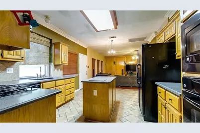 5013 Bellerive Court, Garland, TX 75044 - Photo 6