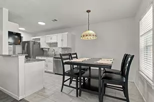 831 Beverly Dr, Grapevine, TX 76051 - Photo 8