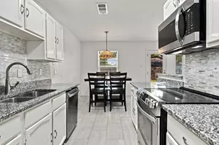 831 Beverly Dr, Grapevine, TX 76051 - Photo 12