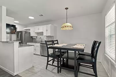 831 Beverly Drive, Grapevine, TX 76051 - Photo 8
