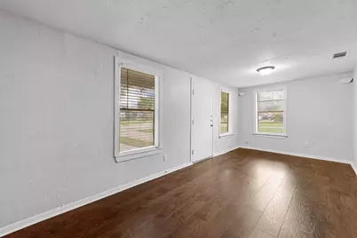 521 Ruth Street #A, Denton, TX 76205 - Photo 4