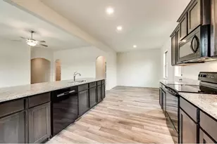 816 Mallorie Ln, Ferris, TX 75125 - Photo 4