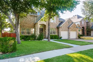 9028 Bottlebrush Ln, Irving, TX 75063 - Photo 2