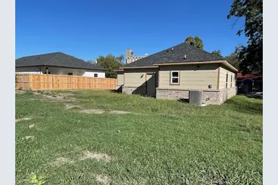1915 Morse Street, Greenville, TX 75401 - Photo 6