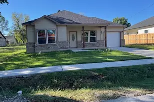 1915 Morse St, Greenville, TX 75401 - Photo 2