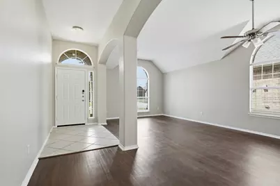 240 Cedar Crest Drive, Justin, TX 76247 - Photo 4