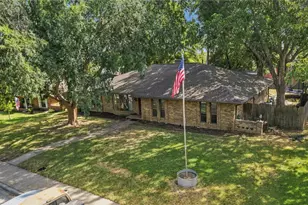 1320 Cheyenne Rd, Lewisville, TX 75077 - Photo 2